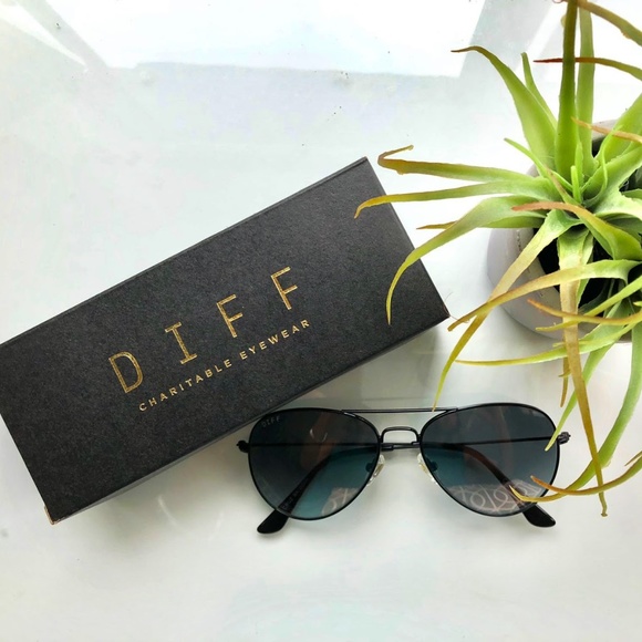 Cruz Aviator Sunglasses - Picture 6 of 6